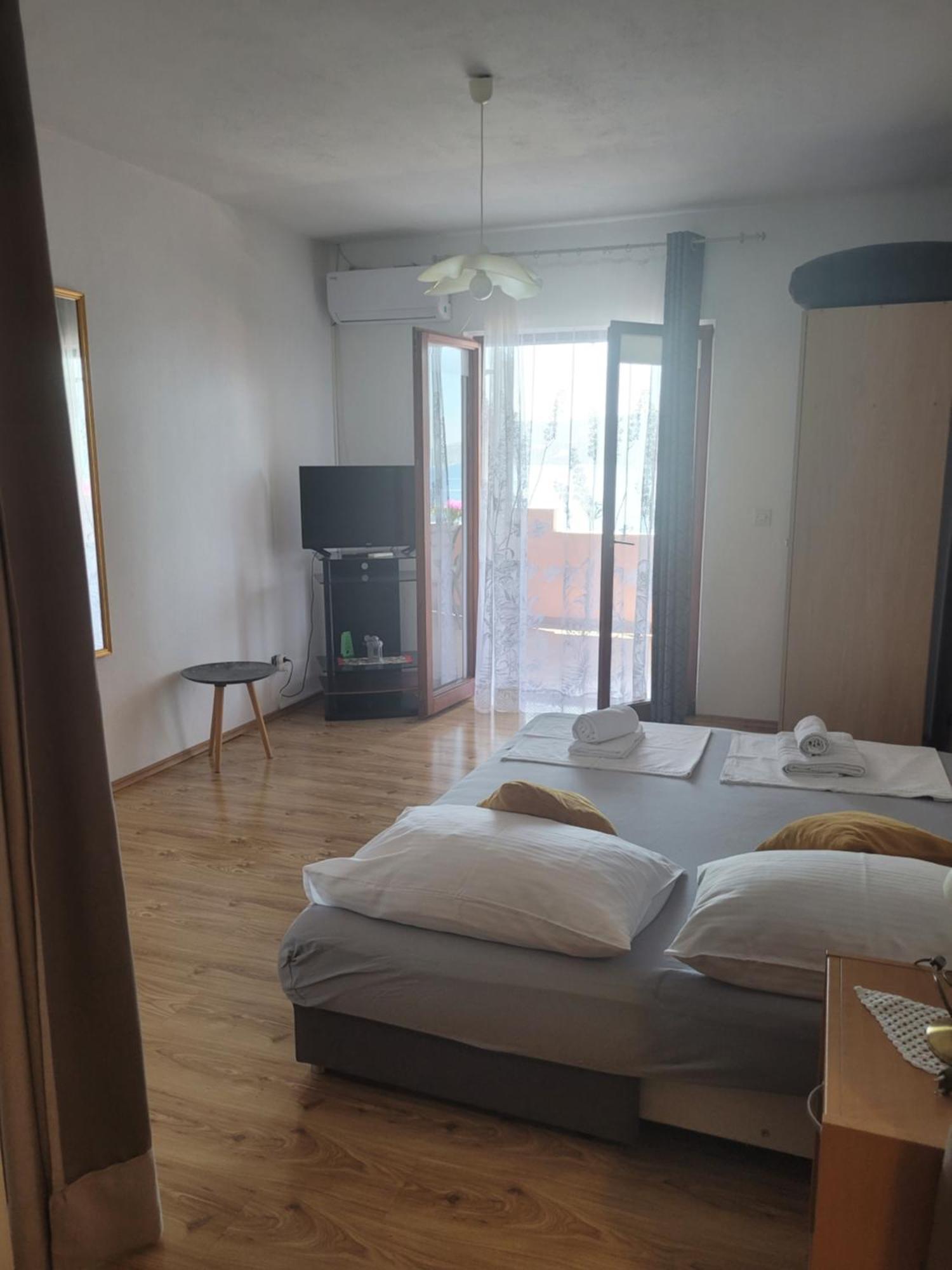 Apartments Coko Omiš Habitación foto