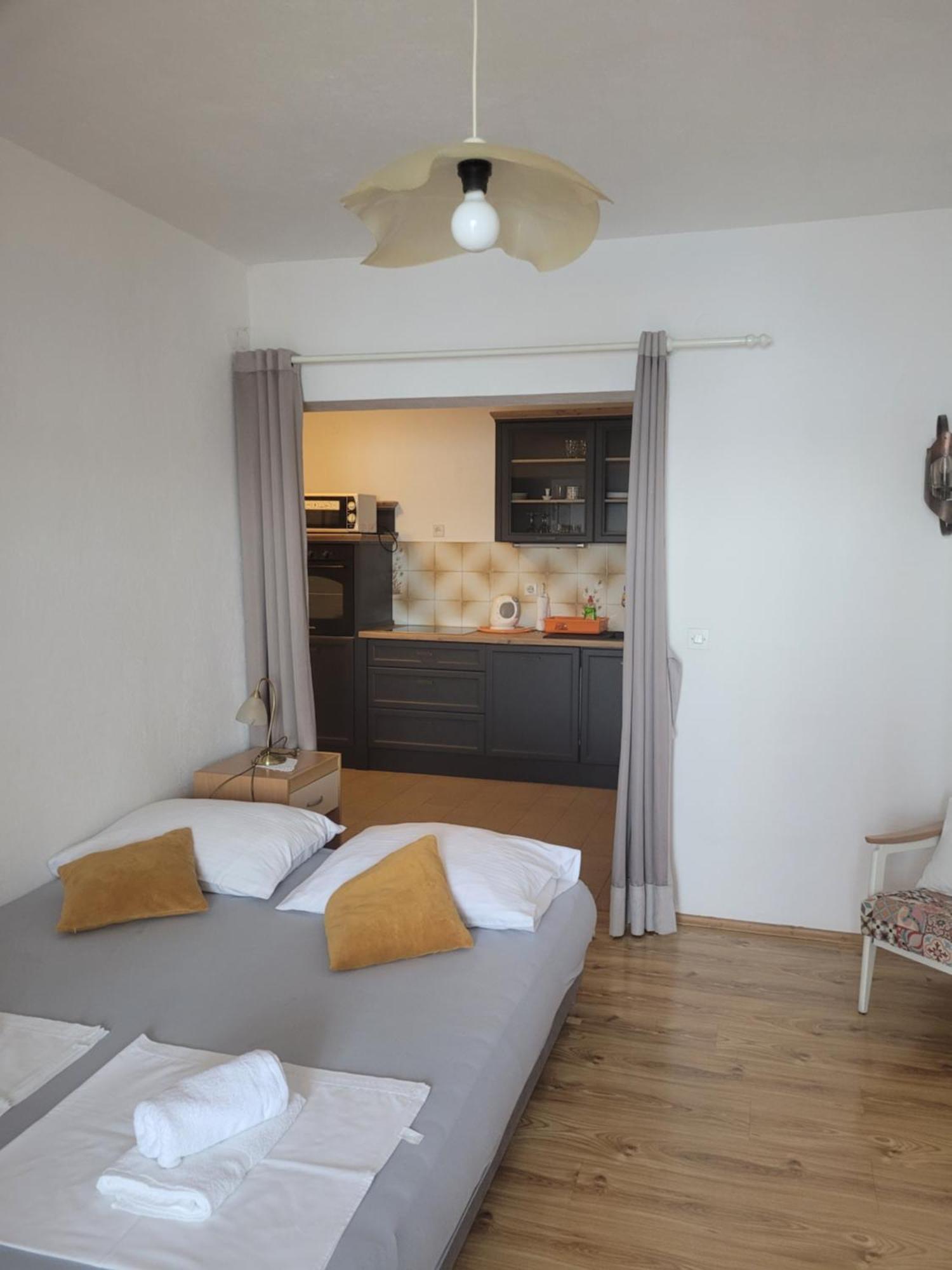 Apartments Coko Omiš Habitación foto